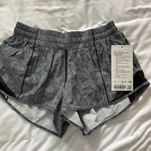 BNWT 2020 Seawheeze Hotty Hot Shorts 2.5” Size 6